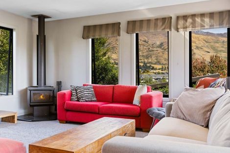 Photo of property in 185 Stone Street, Wanaka, 9305