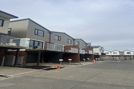 Photo of property in 14 Te Puketoka Lane, Mangere, Auckland, 2022