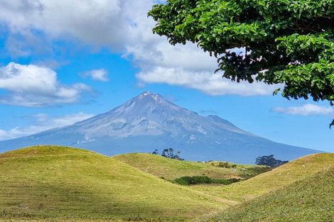 Photo of property in 6388 South Road, Pungarehu, Opunake, 4685