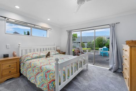 Photo of property in 24 Harry Shaw Way, Raumati South, Paraparaumu, 5032