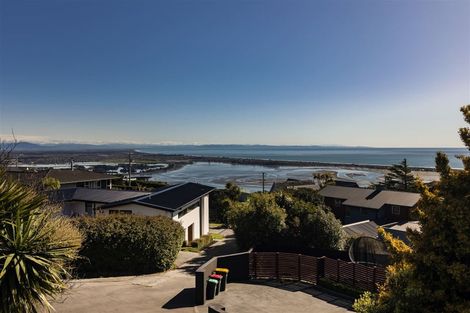 Photo of property in 24 Belleview Terrace, Mount Pleasant, Christchurch, 8081