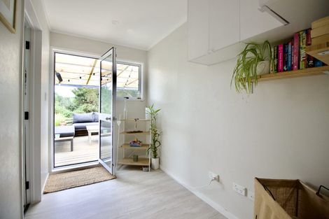 Photo of property in 6 Wiriana Place, Stanmore Bay, Whangaparaoa, 0932