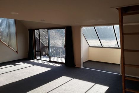 Photo of property in 4 Regalwood Close, Parklands, Christchurch, 8083