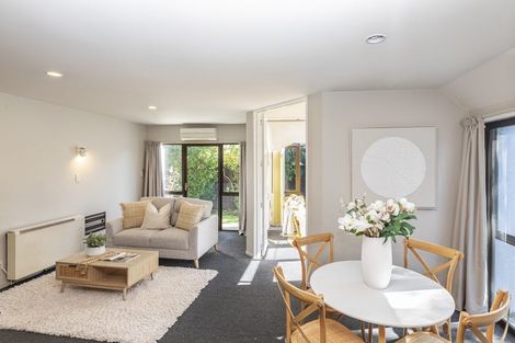 Photo of property in 2/6 Ashfield Place, Ilam, Christchurch, 8041