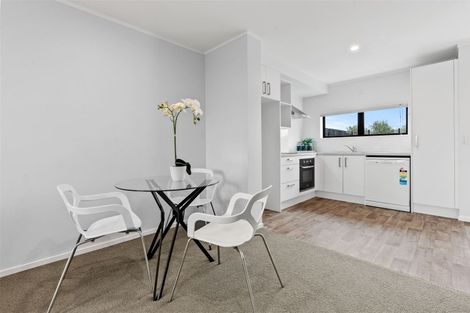 Photo of property in 91 Battalion Drive, Papakura, 2110