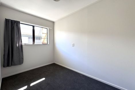 Photo of property in 1 Pinedale Parade, Milson, Palmerston North, 4414