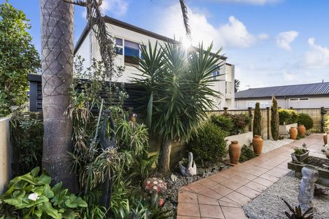 Photo of property in 222 Hibiscus Coast Highway, Orewa, 0931