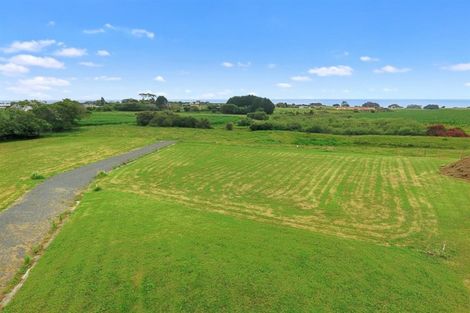 Photo of property in 24 Rawinia Place, Te Kaha, 3199