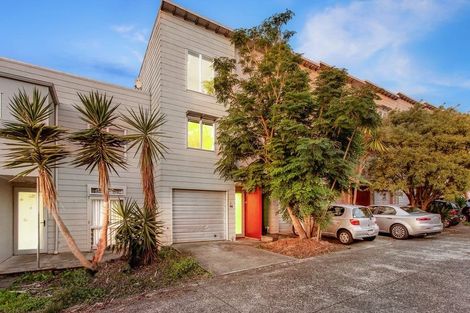 Photo of property in 64 Albionvale Road, Glen Eden, Auckland, 0602