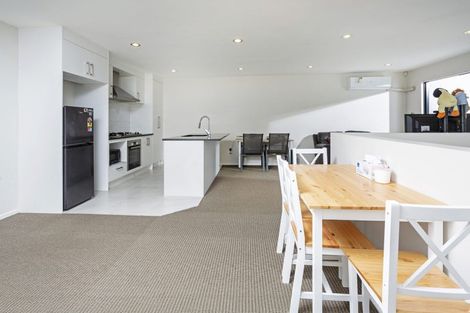 Photo of property in 31/5 Perekia Street, Albany, Auckland, 0632