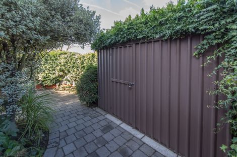 Photo of property in 2 Kent Lodge Avenue, Avonhead, Christchurch, 8042