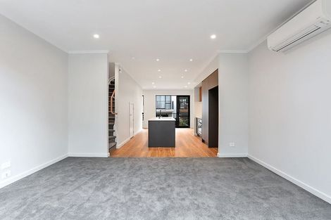 Photo of property in 4/35 Marine Parade, Hobsonville, Auckland, 0616