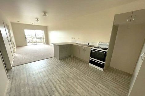 Photo of property in 14/242 Great North Road, Henderson, Auckland, 0612