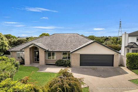 Photo of property in 9 Portofino Point, Karaka, Papakura, 2113