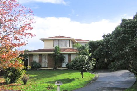 Photo of property in 13 Maroubra Place, Botany Downs, Auckland, 2010