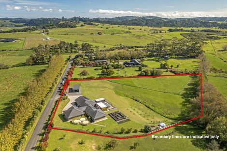 Photo of property in 34 Arone Way, Wainui, 0994