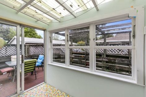 Photo of property in 85 Cambridge Terrace, Waterloo, Lower Hutt, 5011