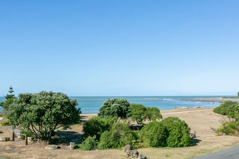 Photo of property in 313 Clifton Road, Te Awanga, 4102