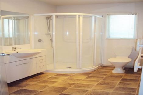 Photo of property in 6 Woodfield Lane, Redwood, Christchurch, 8051