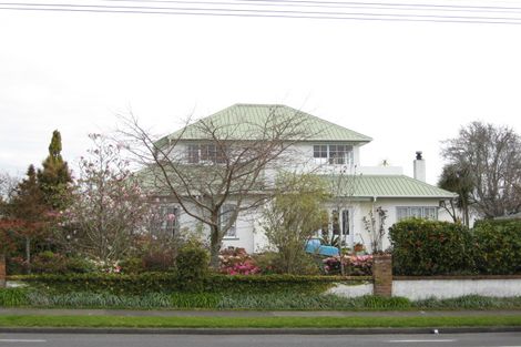 Photo of property in 154 Mangorei Road, Merrilands, New Plymouth, 4312