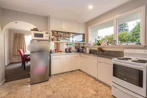 Photo of property in 37 Kent Lodge Avenue, Avonhead, Christchurch, 8042