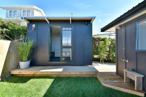 Photo of property in 1/9 Capitol Road, Matakatia, Whangaparaoa, 0930