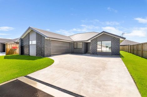 Photo of property in 3 Finstock Way, Rolleston, 7614