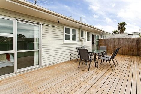 Photo of property in 17 Pandora Place, Pakuranga, Auckland, 2010