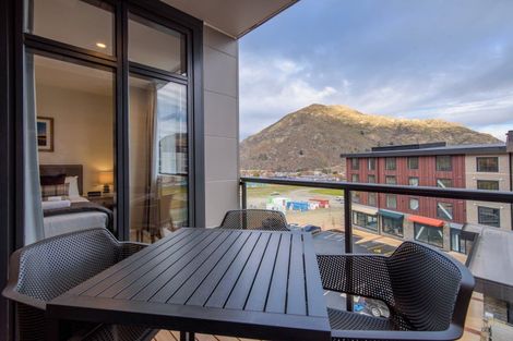 Photo of property in Wyndham Gardens Apartments, 309/30 Red Oaks Drive, Frankton, Queenstown, 9300