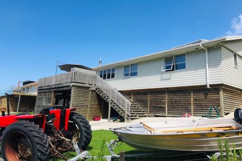 Photo of property in 18 Taranga Road, Langs Beach, Waipu, 0582