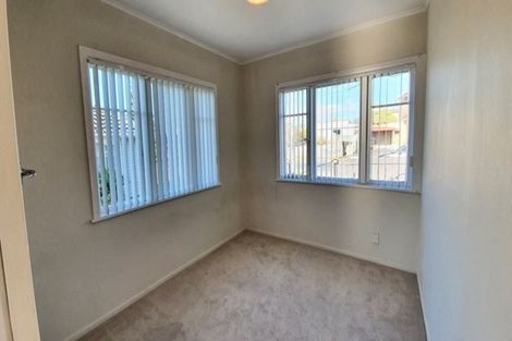 Photo of property in 30 Royton Avenue, Mangere East, Auckland, 2024