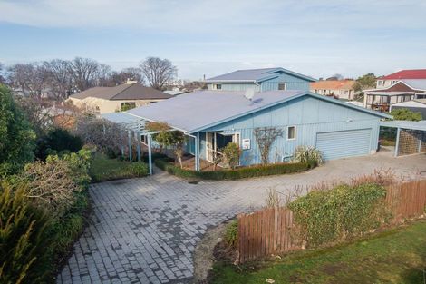 Photo of property in 16 Buchanan Street, Parkside, Timaru, 7910