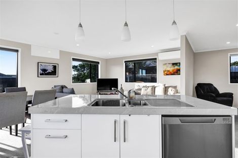 Photo of property in 3 Jules Crescent, Bell Block, New Plymouth, 4312