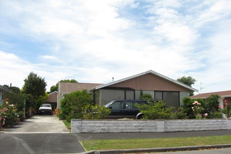 Photo of property in 28 Eglinton Street, Avondale, Christchurch, 8061