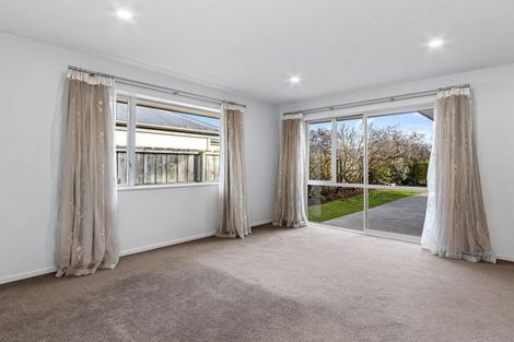 Photo of property in 8 Len Hale Place, Parklands, Christchurch, 8083