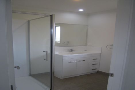 Photo of property in 31 Plescher Crescent, Leamington, Cambridge, 3432