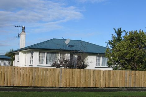 Photo of property in 28 Coddington Crescent, Masterton, 5810