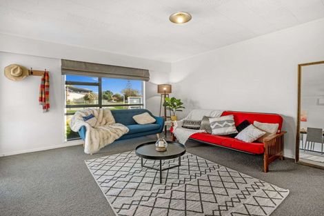 Photo of property in 1 Langley Avenue, Milson, Palmerston North, 4414