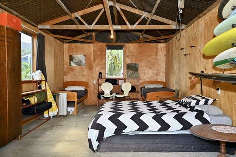 Photo of property in 8 Katrin Place, Mahia, 4198