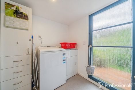 Photo of property in 57 Poto Road, Normandale, Lower Hutt, 5010