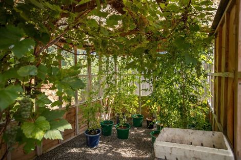 Photo of property in 31a Ranui Terrace, Tawa, Wellington, 5028