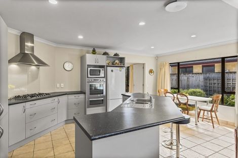 Photo of property in 29 Consort Close, Paraparaumu Beach, Paraparaumu, 5032