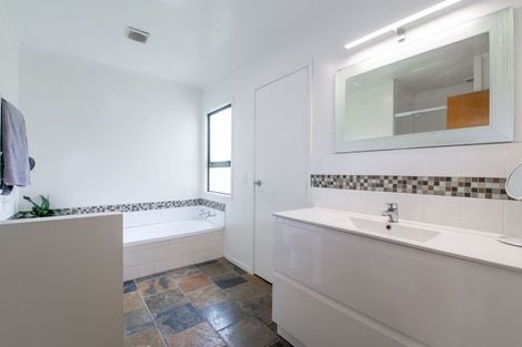 Photo of property in 21 Kahurangi Drive, Lynmore, Rotorua, 3010