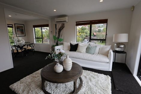 Photo of property in 141 West Harbour Drive, West Harbour, Auckland, 0618