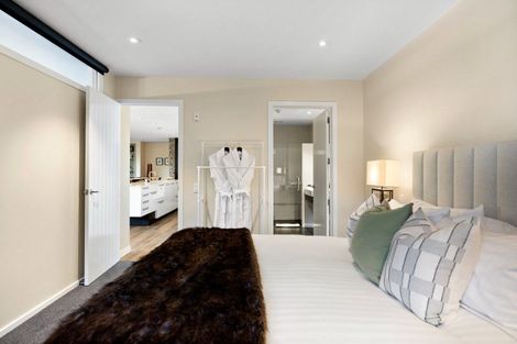 Photo of property in 6 Lordens Place, Fernhill, Queenstown, 9300