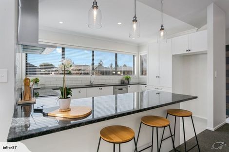 Photo of property in 15 Jarrett Terrace, Leamington, Cambridge, 3432