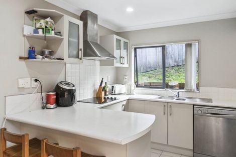 Photo of property in 3 Vadam Road, Massey, Auckland, 0614