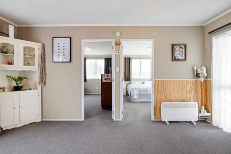 Photo of property in 43 Lansdowne Crescent, Glenview, Hamilton, 3206