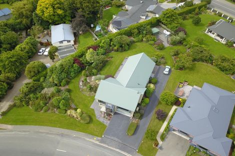 Photo of property in 12 Grove Avenue, Weston, Oamaru, 9401