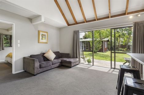Photo of property in 34a Lauderdale Road, Birkdale, Auckland, 0626
